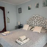 Bed and breakfast House *