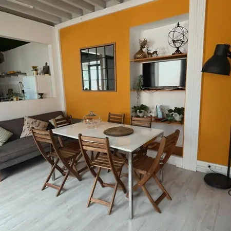 فندق مبيت وإفطار House Fenais da Luz