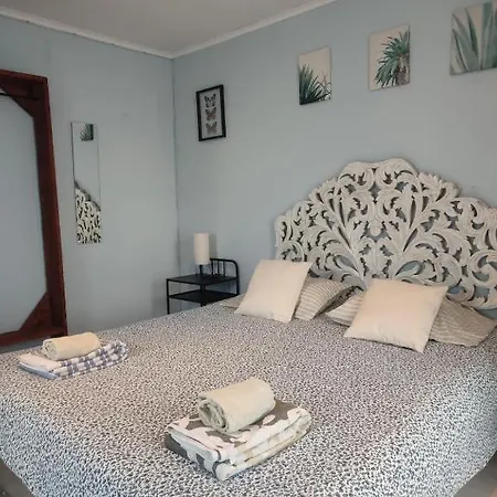 Bed & Breakfast House *