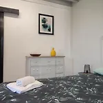 House Fenais da Luz